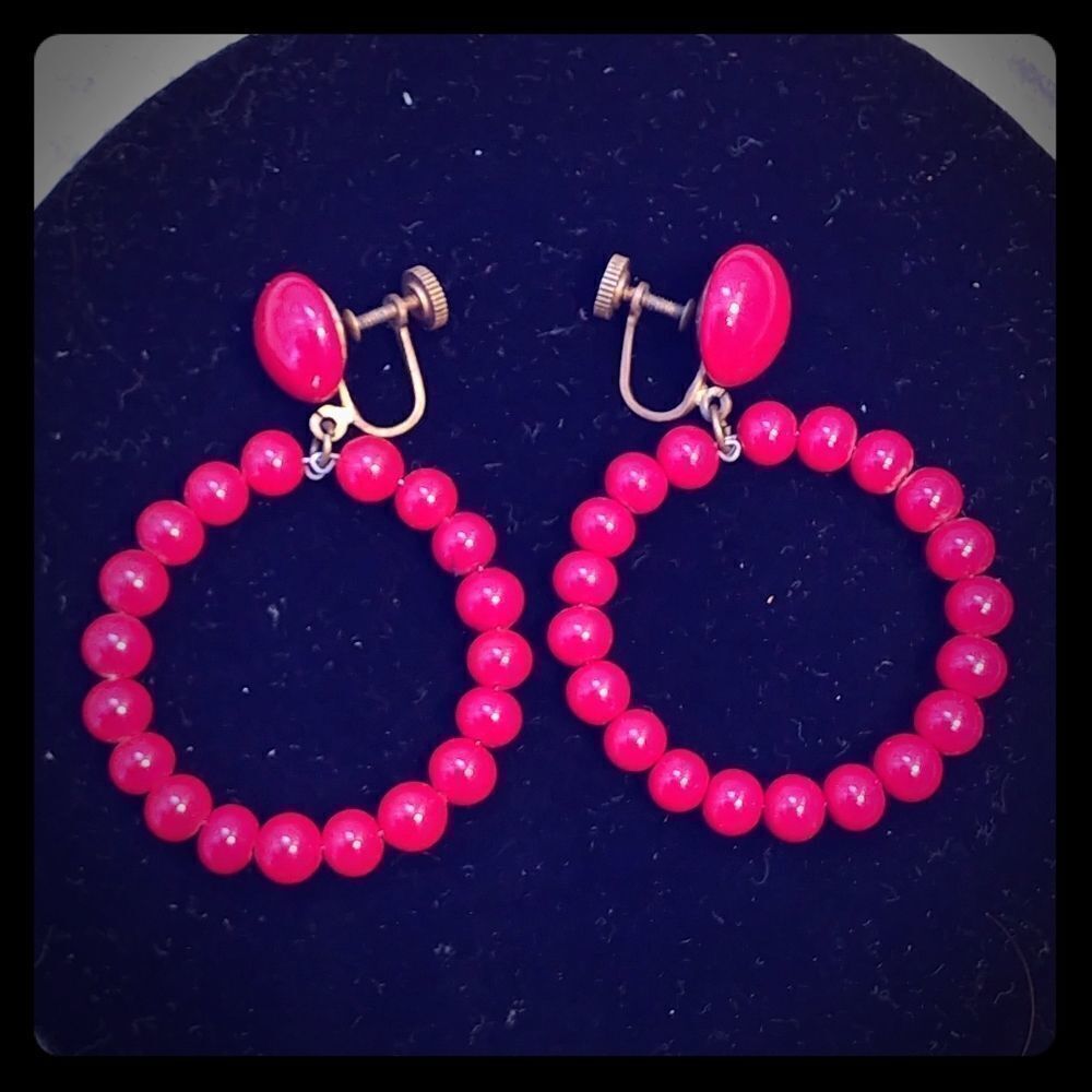 VTG 60s 70s Red Beaded Loop Screw Back Earrings